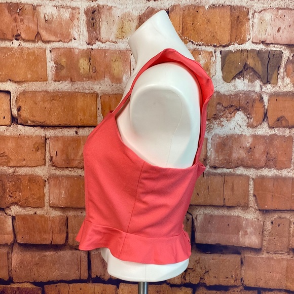 NWOT crop top - Picture 3 of 4